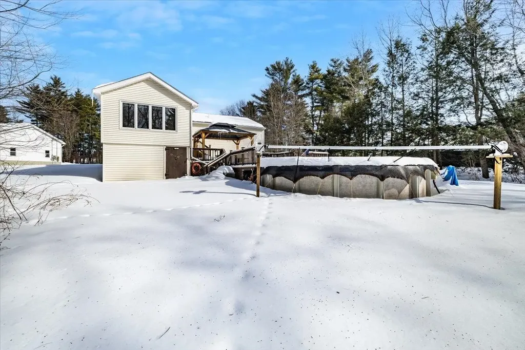 29 Marion Street Goffstown NH 03045