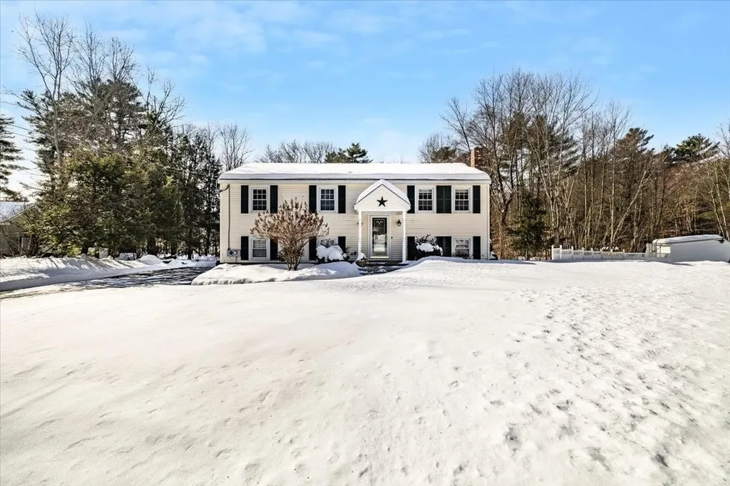 29 Marion Street Goffstown NH 03045