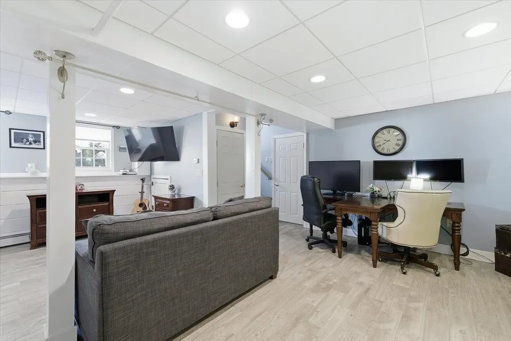 29 Marion Street Goffstown NH 03045