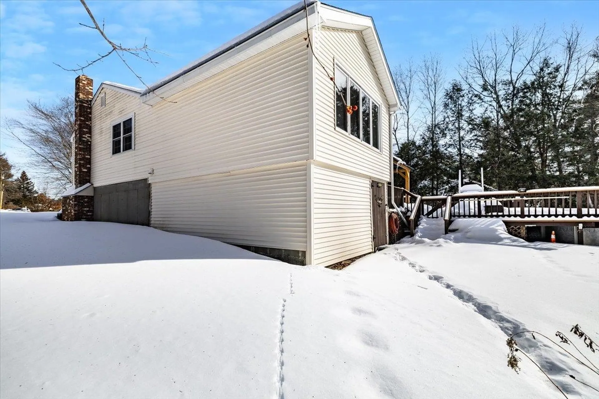 29 Marion Street Goffstown NH 03045