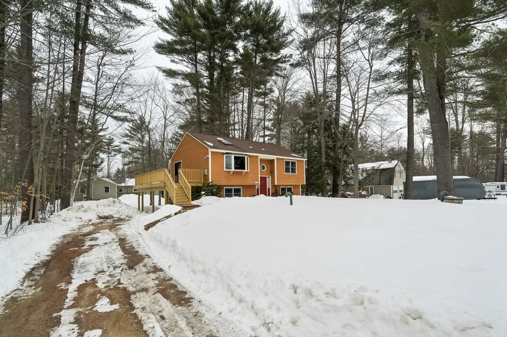 115 Lakeshore Drive Middleton NH 03887