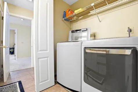 47 Drew Woods Drive Derry NH 03038