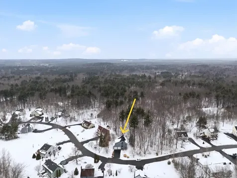 47 Drew Woods Drive Derry NH 03038