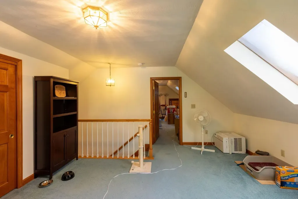 10 Lund Drive Hudson NH 03051