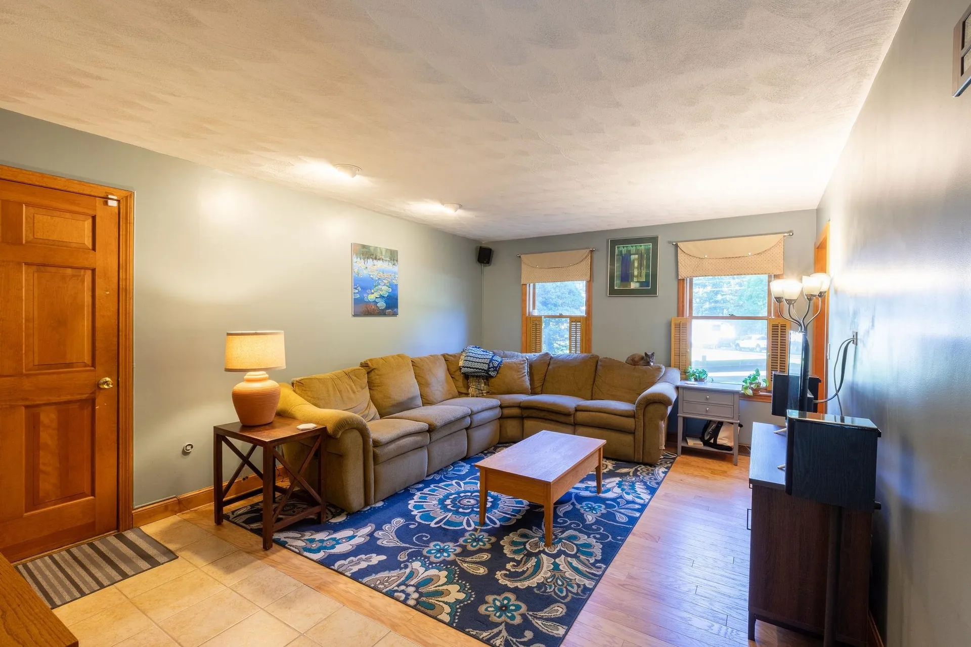 10 Lund Drive Hudson NH 03051