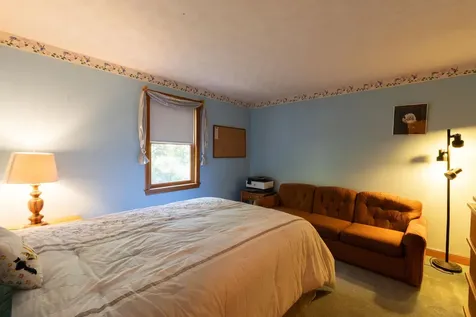 10 Lund Drive Hudson NH 03051