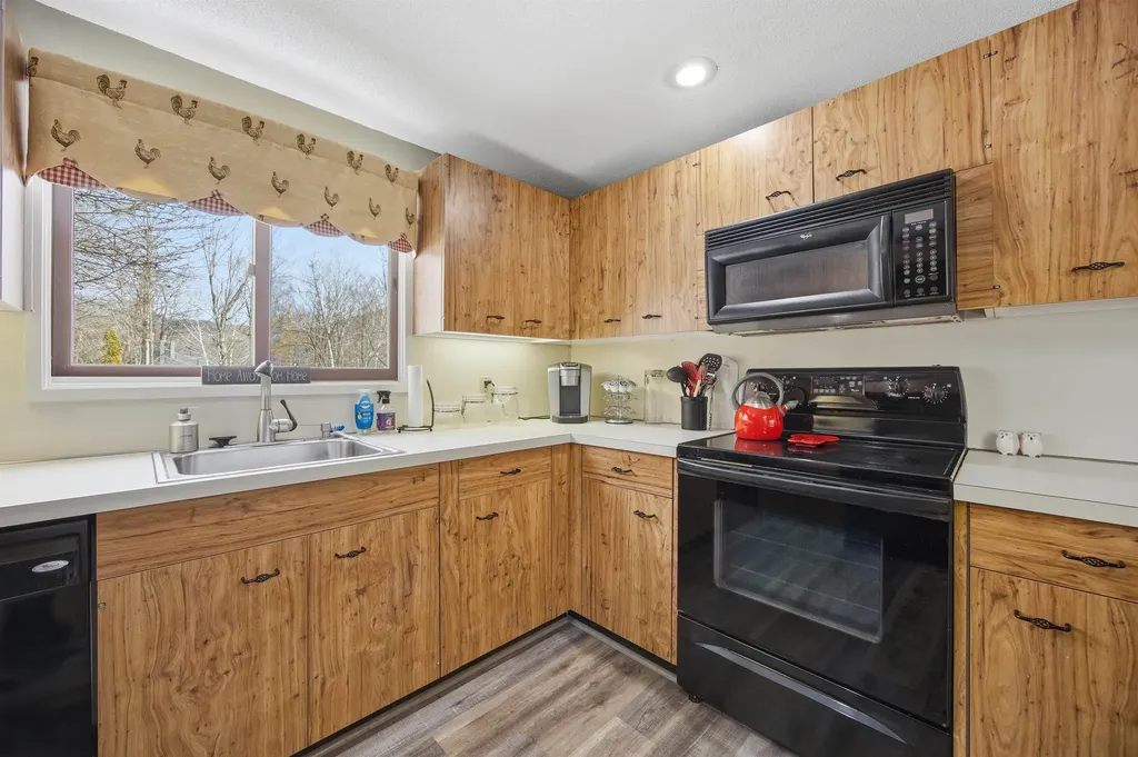 11 Haas Drive Lincoln NH 03251