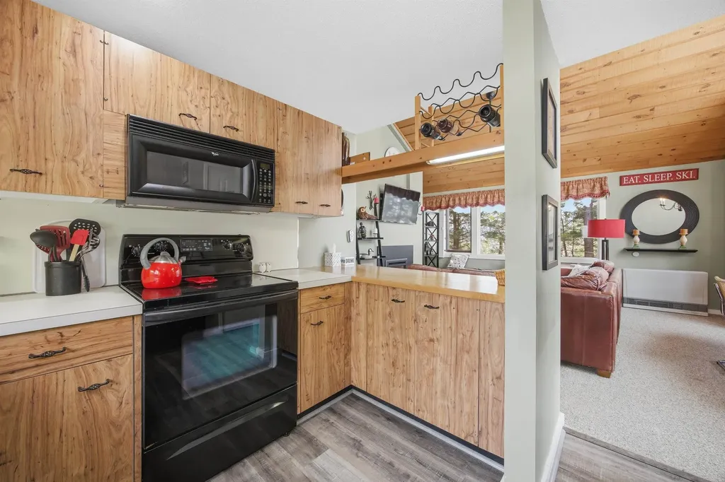 11 Haas Drive Lincoln NH 03251