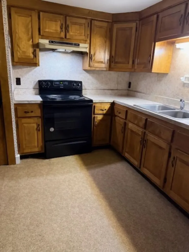 109 North Street Claremont NH 03743