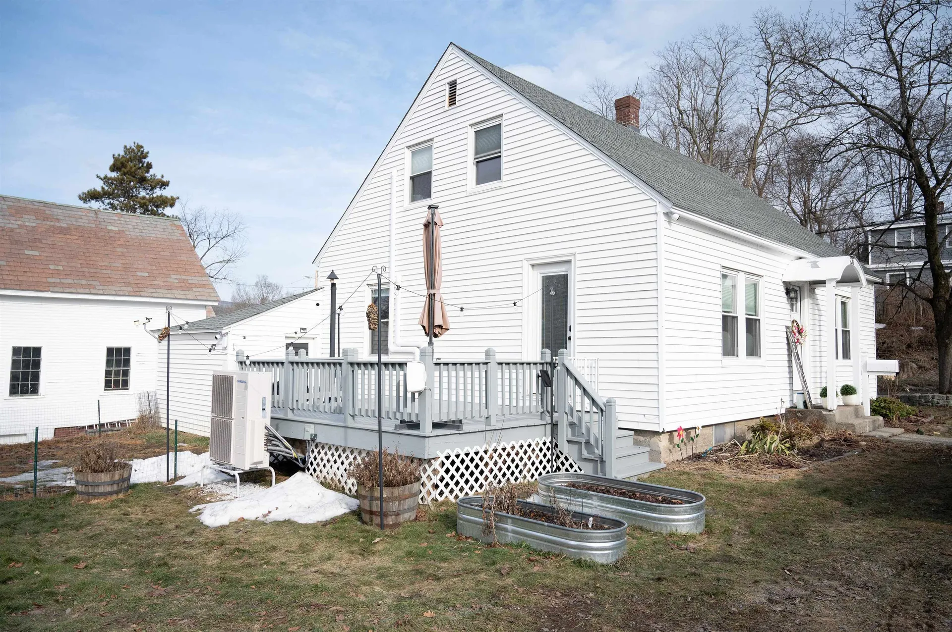237 Pleasant Street Claremont NH 03743