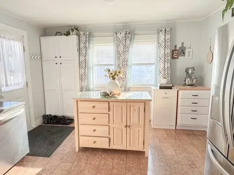 237 Pleasant Street Claremont NH 03743