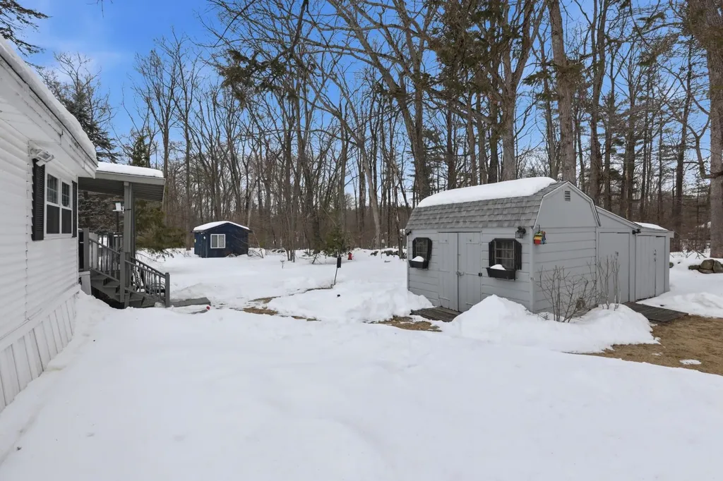 4 Rosemary Street Salem NH 03079