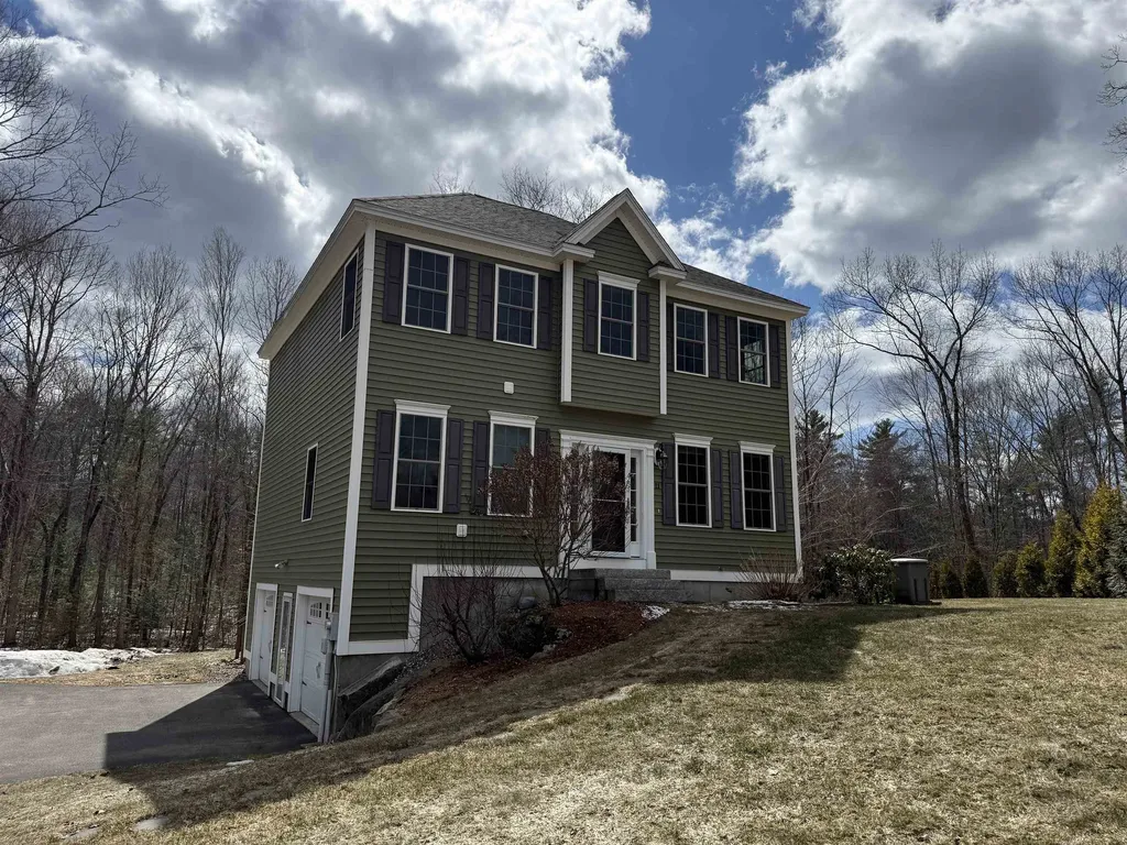 11 Gable Drive Epping NH 03042