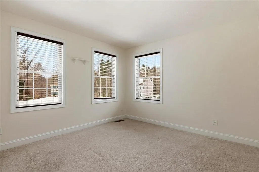 11 Gable Drive Epping NH 03042