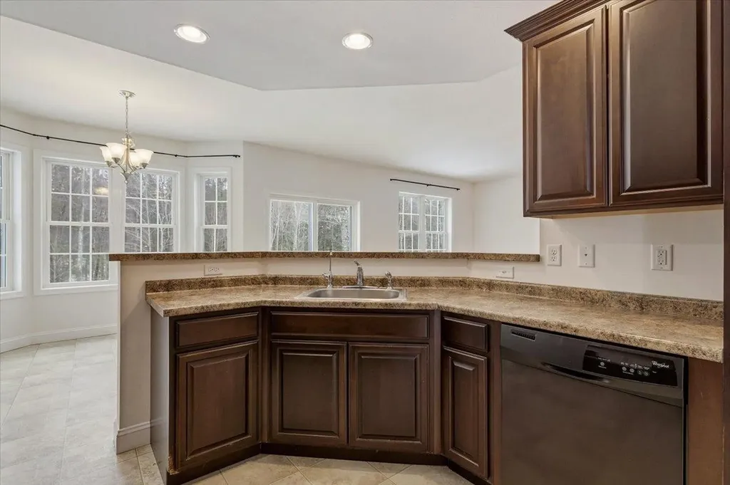 11 Gable Drive Epping NH 03042