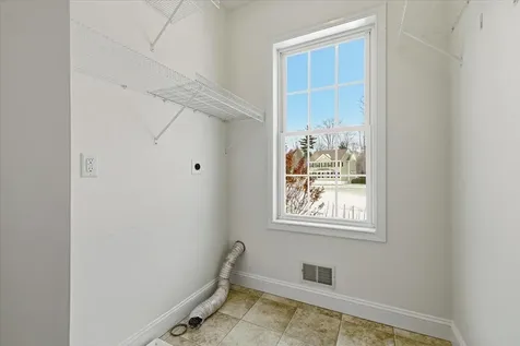 11 Gable Drive Epping NH 03042