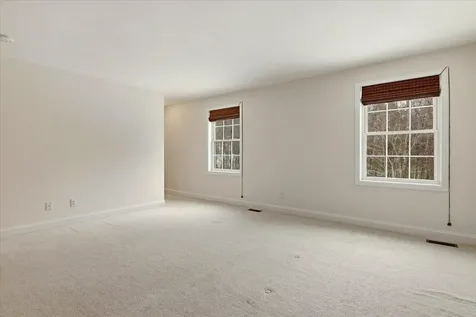 11 Gable Drive Epping NH 03042