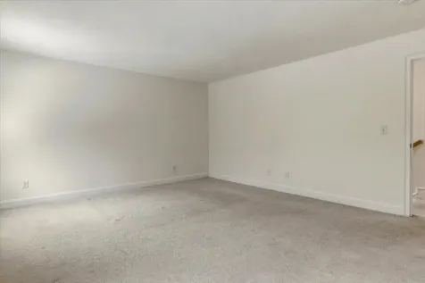 11 Gable Drive Epping NH 03042