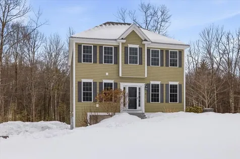 11 Gable Drive Epping NH 03042