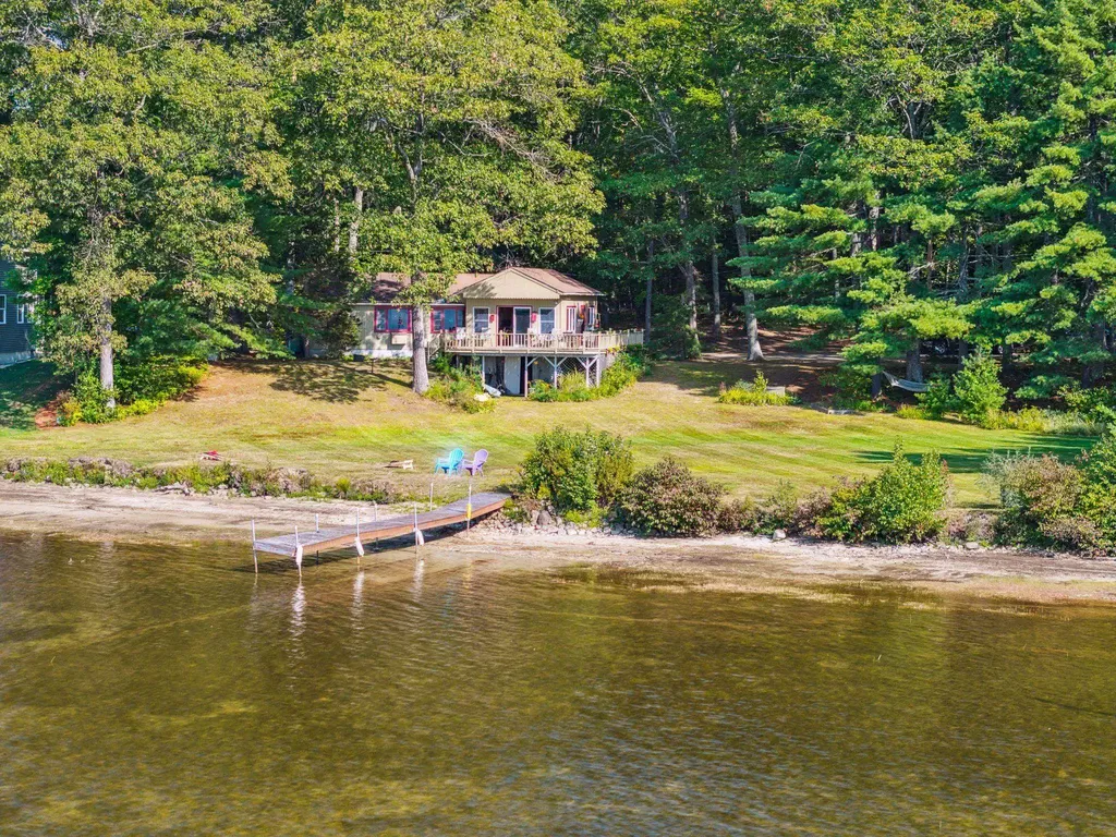3 Brewster Road Tuftonboro NH 03816