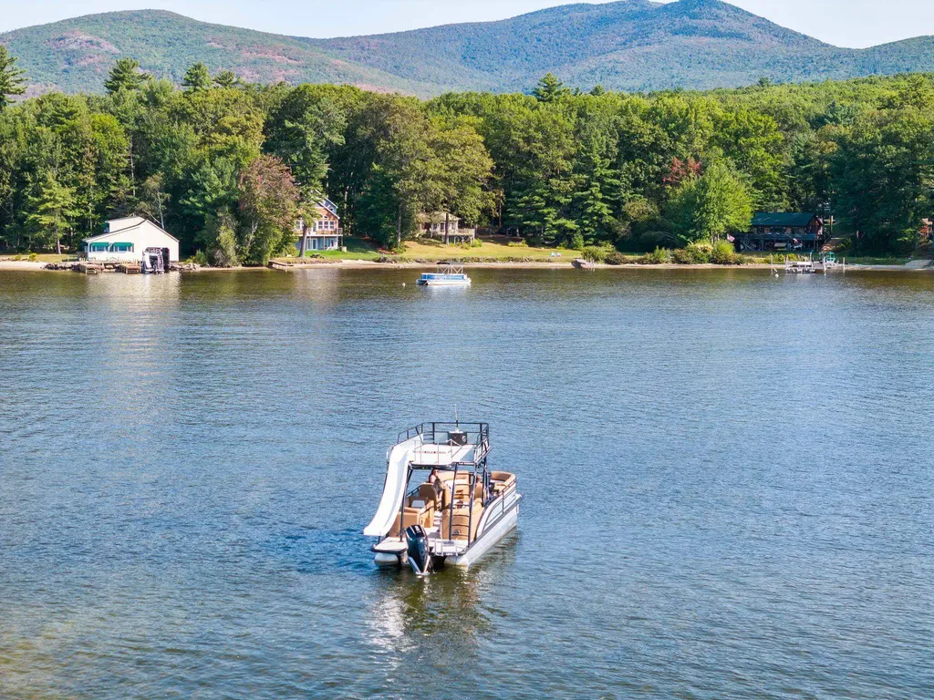 3 Brewster Road Tuftonboro NH 03816