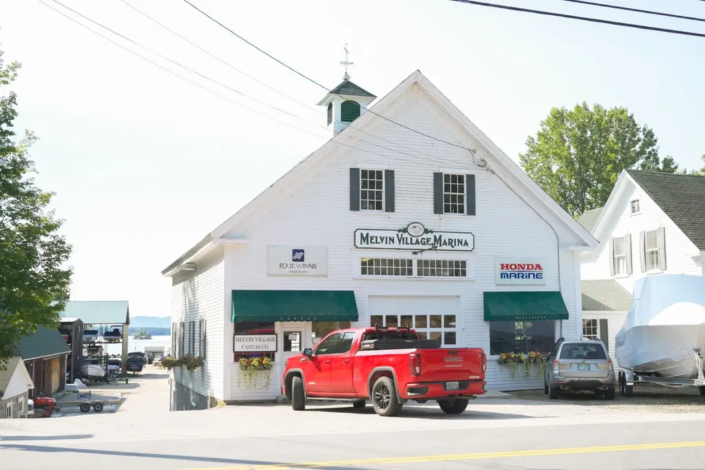 3 Brewster Road Tuftonboro NH 03816