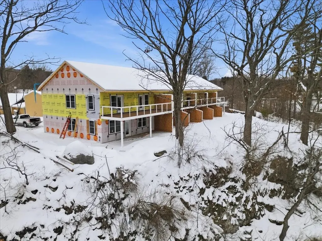 7 River Street Milton VT 05468