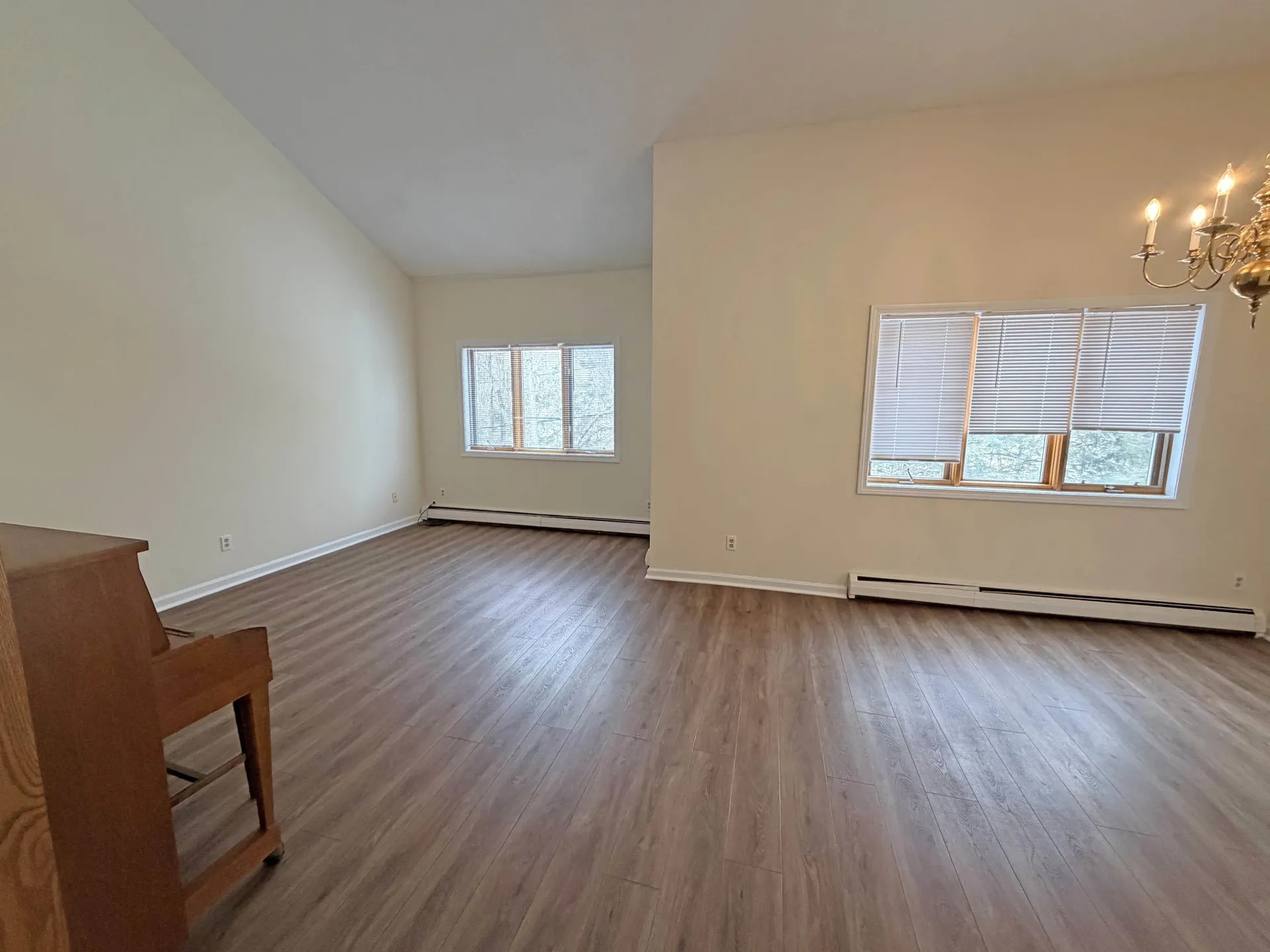 16 Robin Way Brattleboro VT 05301