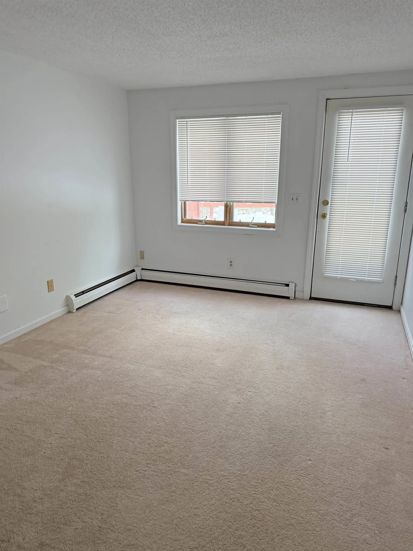 16 Robin Way Brattleboro VT 05301