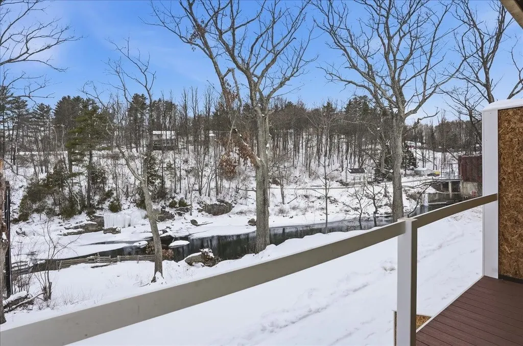 7 River Street Milton VT 05468