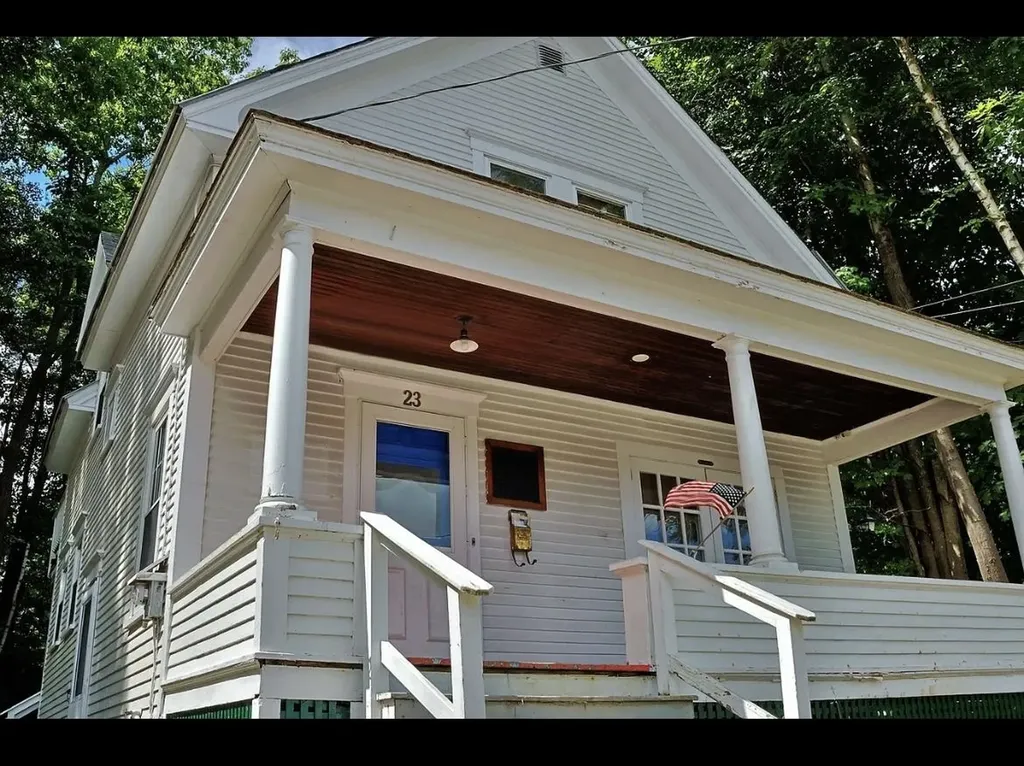 23 High Street Plymouth NH 03264