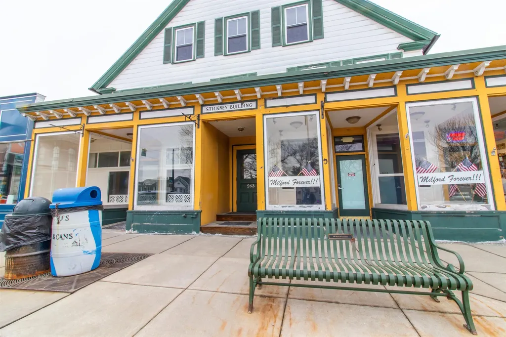 263 Union Square Milford NH 03055