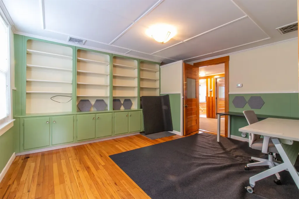 263 Union Square Milford NH 03055