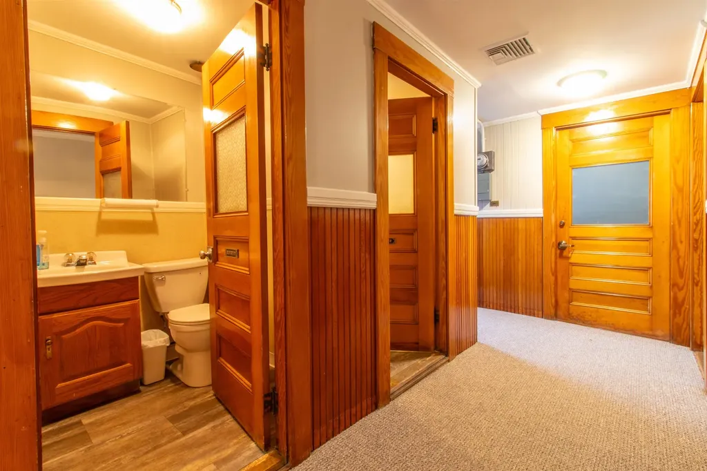 263 Union Square Milford NH 03055