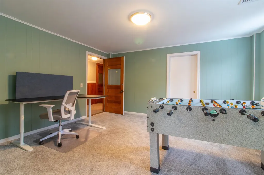 263 Union Square Milford NH 03055