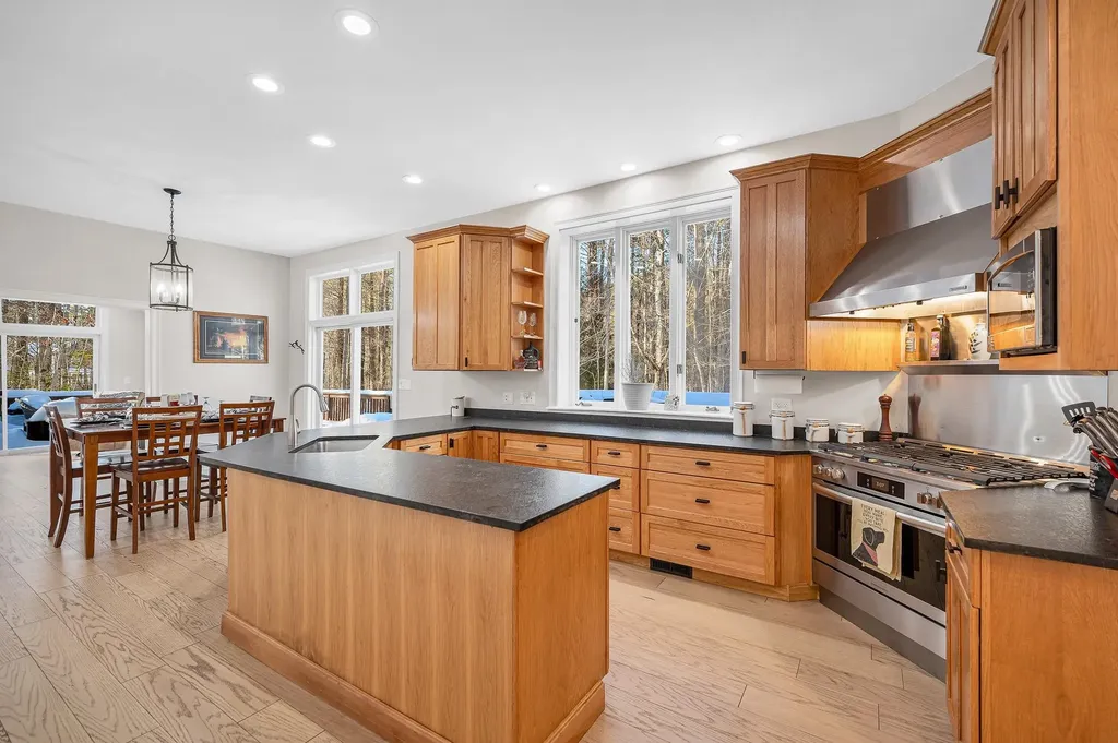 36 Blueberry Lane New Ipswich NH 03071