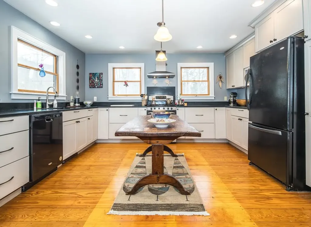 60 Irish Lane Wallingford VT 05773