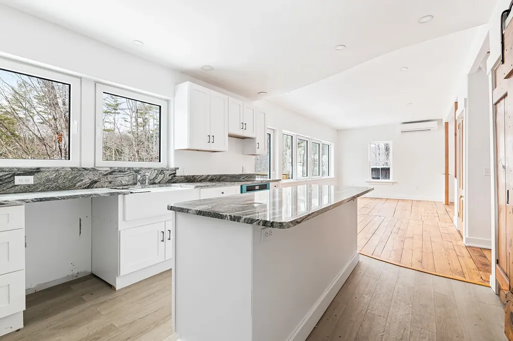 516 West Salisbury Road Salisbury NH 03268