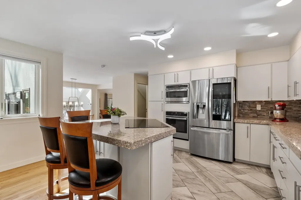 1 Dalkeith Road Hollis NH 03049