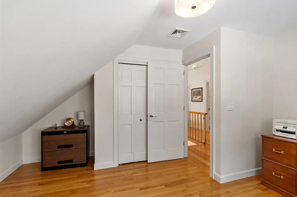 1 Dalkeith Road Hollis NH 03049