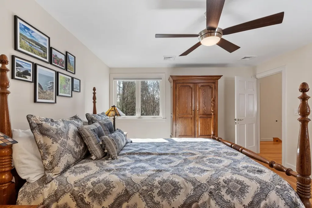 1 Dalkeith Road Hollis NH 03049