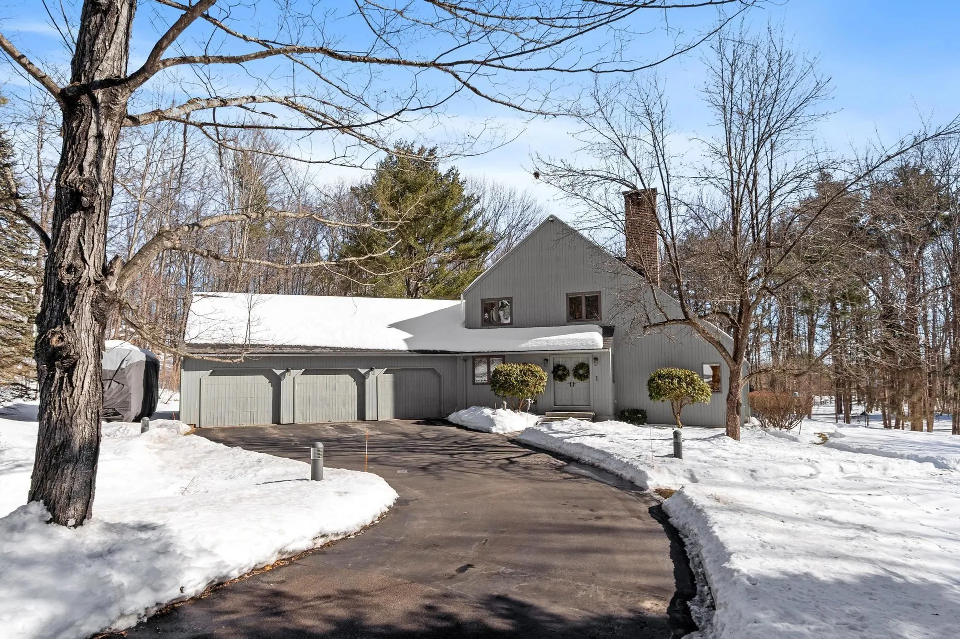 1 Dalkeith Road Hollis NH 03049