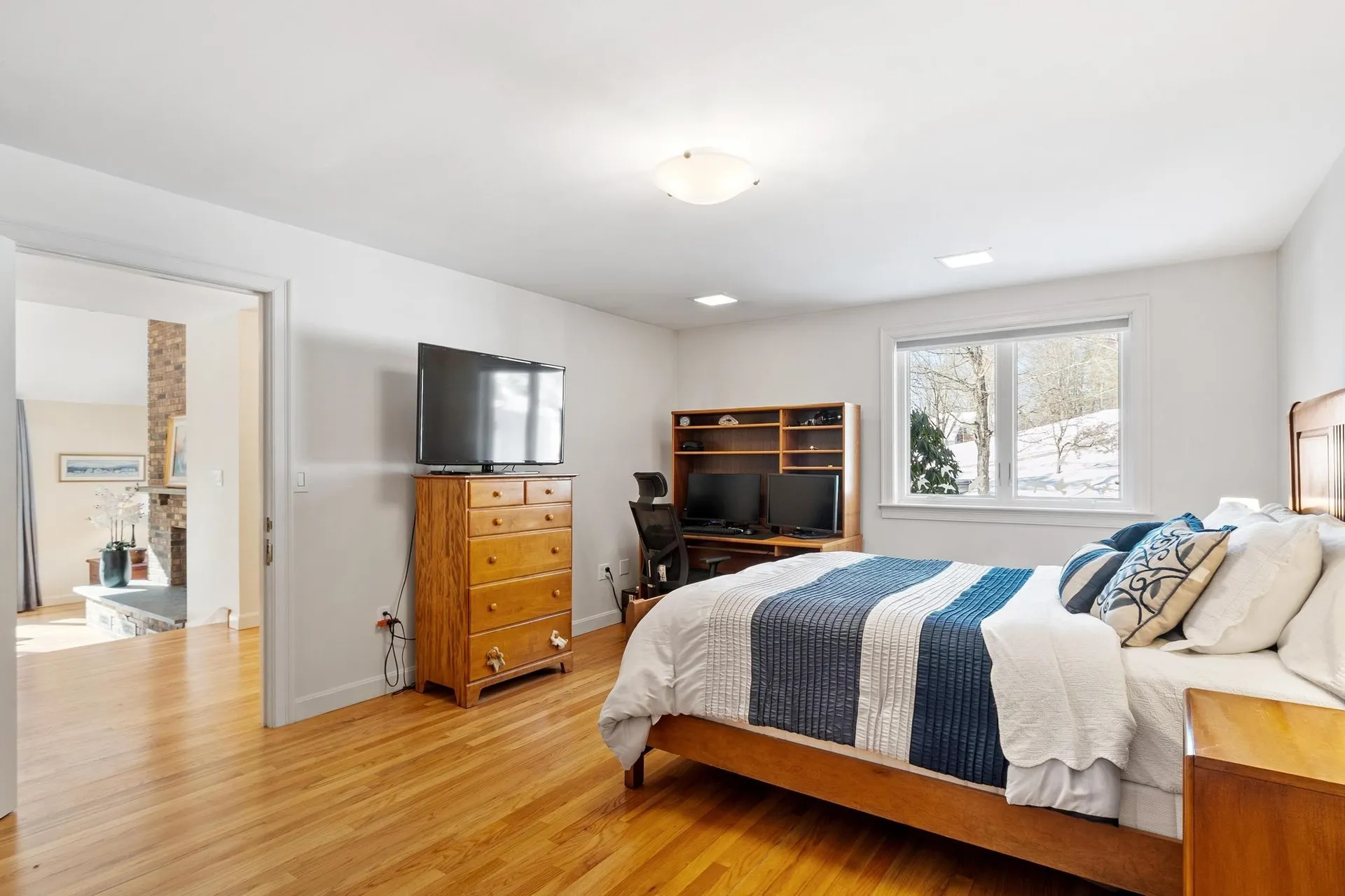 1 Dalkeith Road Hollis NH 03049