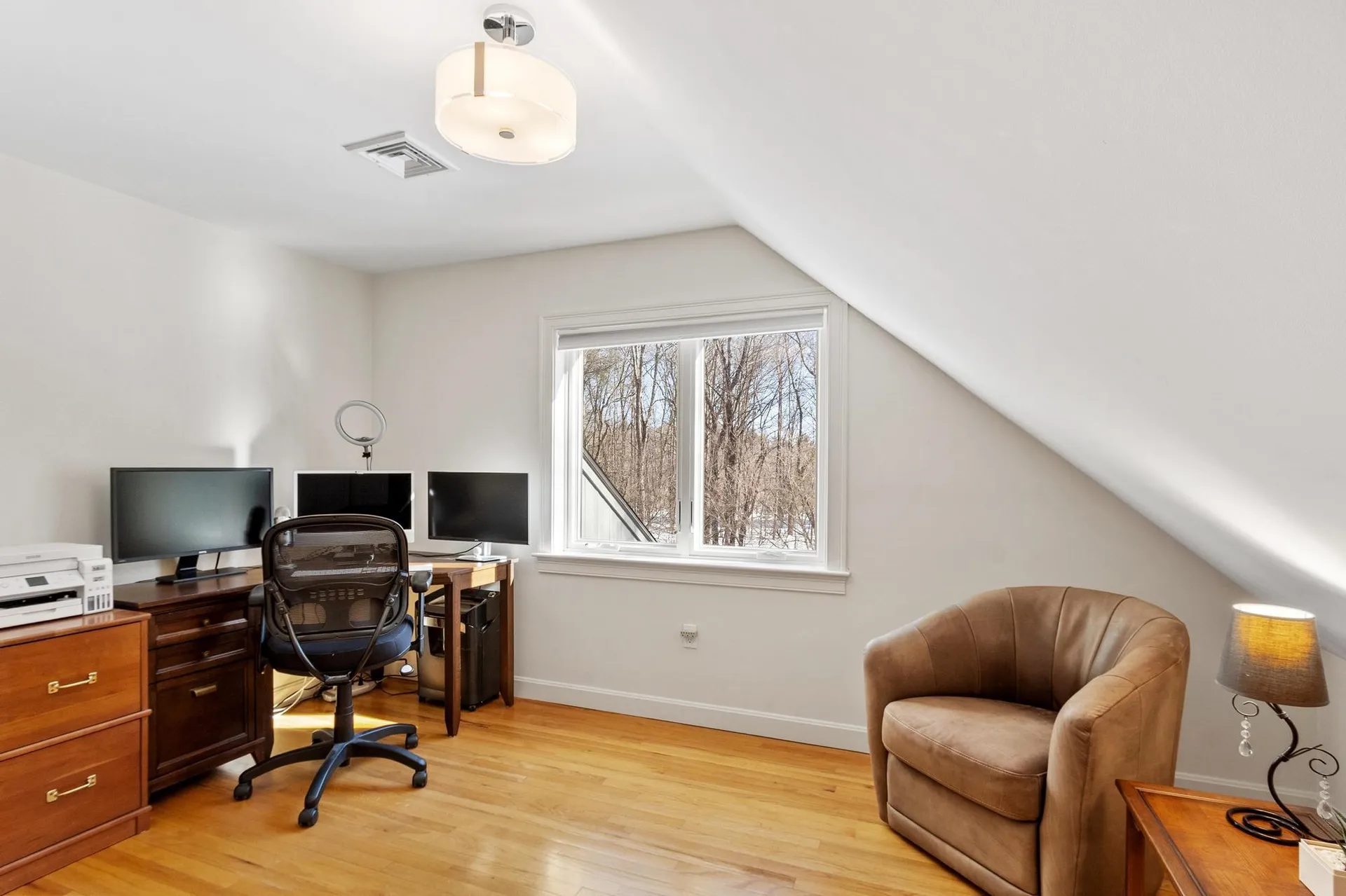 1 Dalkeith Road Hollis NH 03049