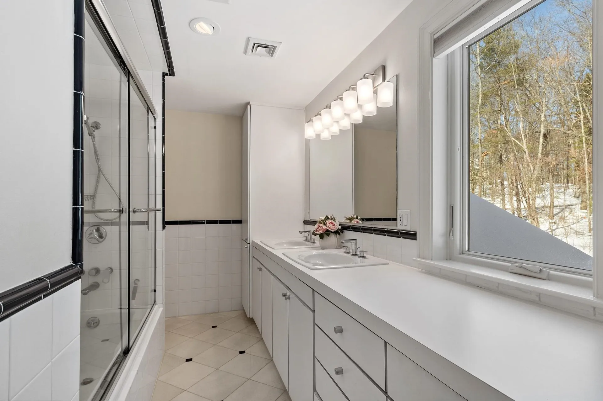 1 Dalkeith Road Hollis NH 03049