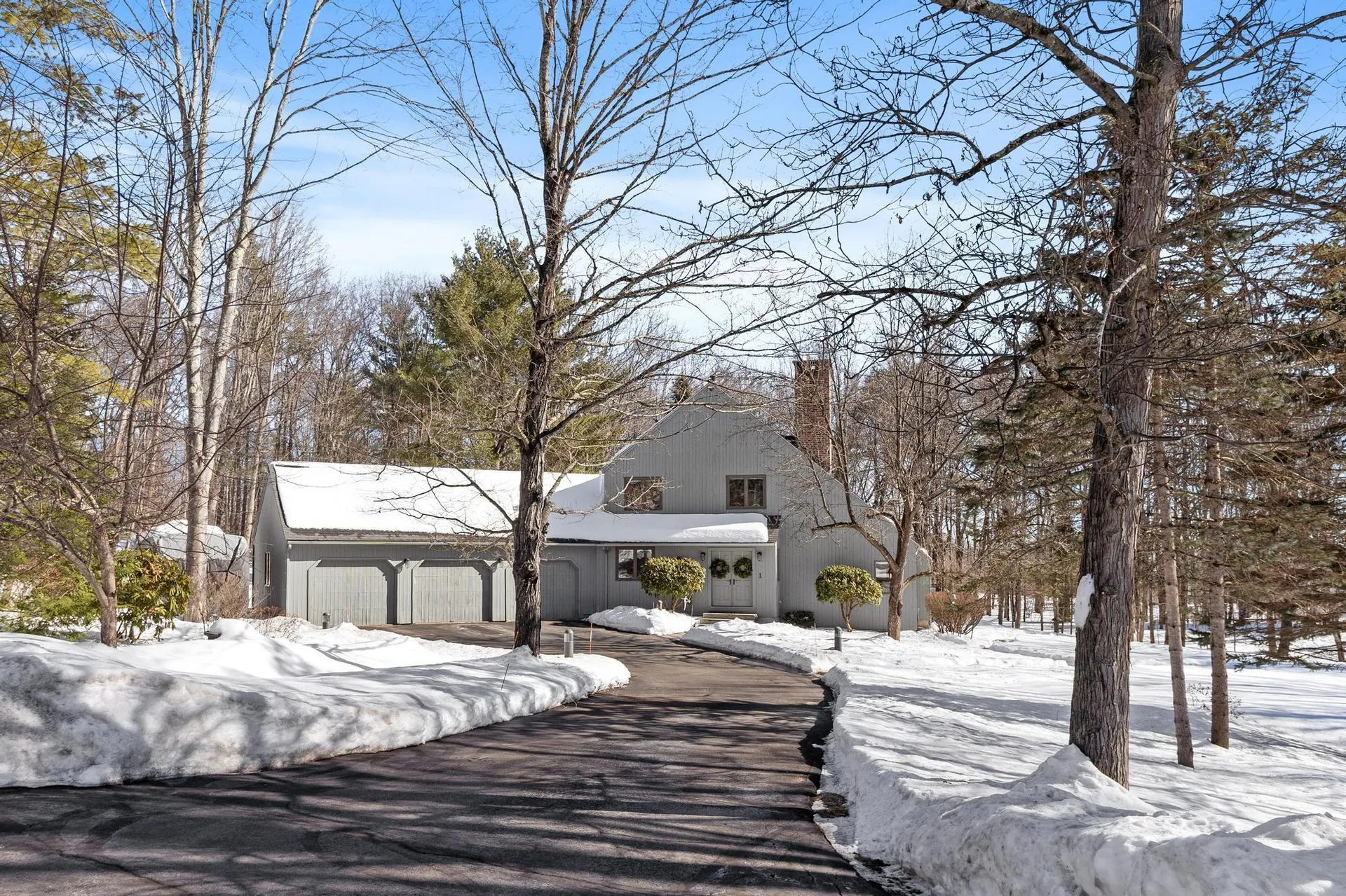 1 Dalkeith Road Hollis NH 03049