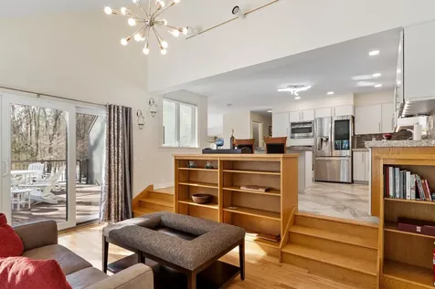 1 Dalkeith Road Hollis NH 03049