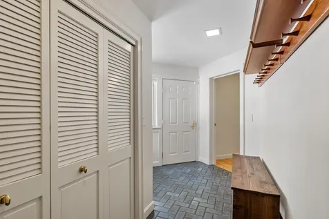 1 Dalkeith Road Hollis NH 03049