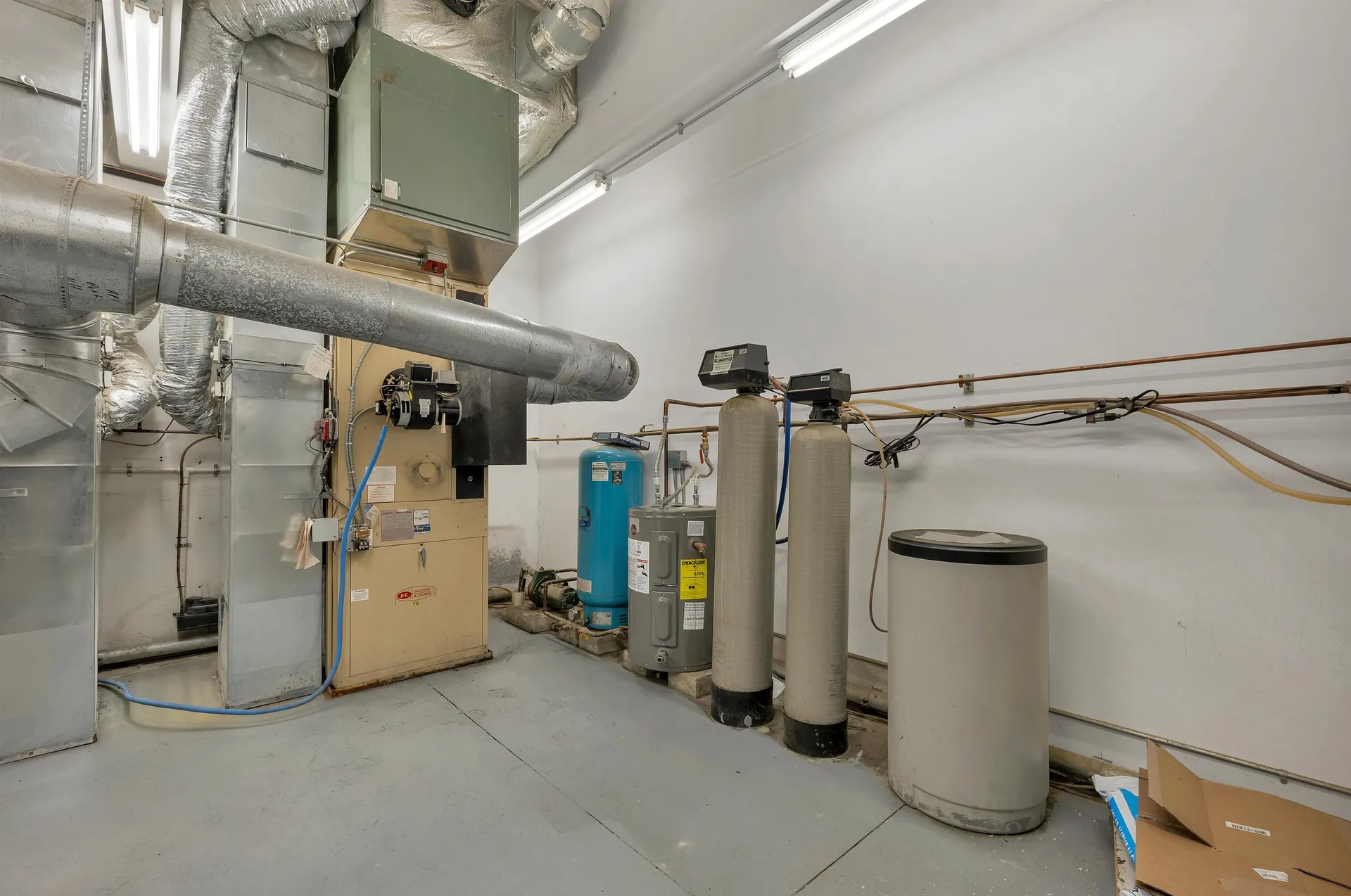 1210 White Mountain Highway Ossipee NH 03864