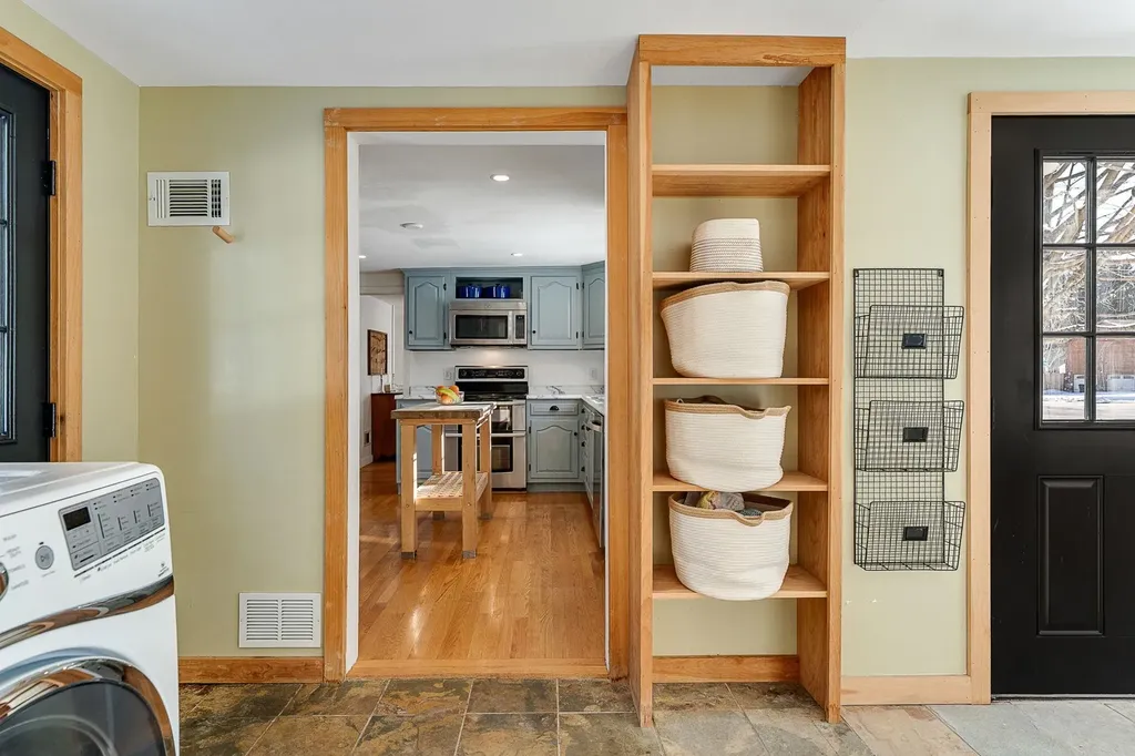 730 Falls Road Shelburne VT 05482